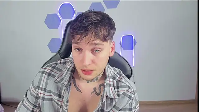 Snapshot of Chris_Tyson chatting on December 25, 2024, 2:25 am Chris Tyson online show from December 25, 2024, 2:25 am