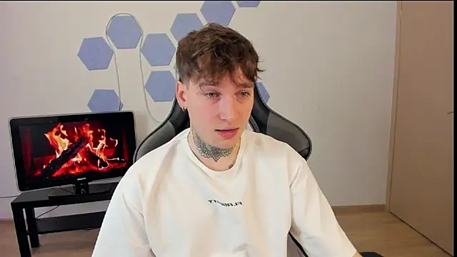 Snapshot of Chris_Tyson chatting on January 4, 2025, 10:16 am Chris Tyson online show from January 4, 2025, 10:16 am