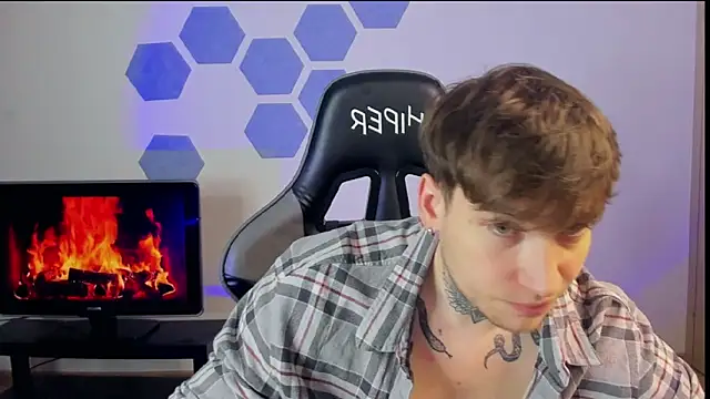 Snapshot of Chris_Tyson chatting on February 3, 2025, 8:03 pm Chris Tyson online show from February 3, 2025, 8:03 pm