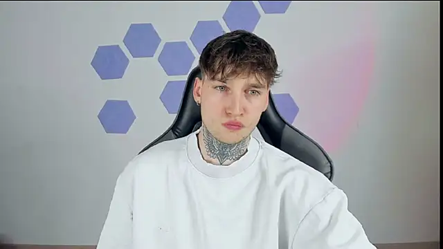 Snapshot of Chris_Tyson chatting on February 26, 2025, 9:16 pm Chris Tyson online show from February 26, 2025, 9:16 pm