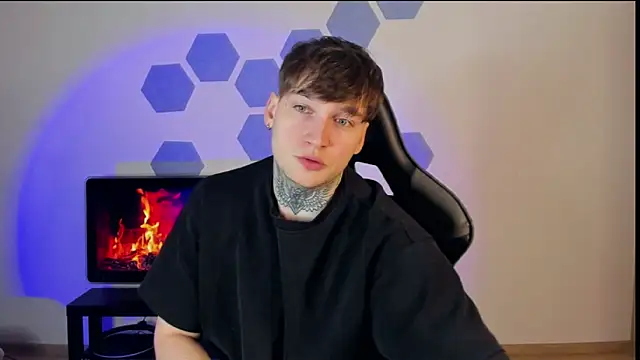 Snapshot of Chris_Tyson chatting on March 5, 2025, 9:26 pm Chris Tyson online show from March 5, 2025, 9:26 pm