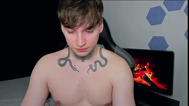 Snapshot of Chris_Tyson chatting on March 15, 2025, 5:08 am Chris Tyson online show from March 15, 2025, 5:08 am