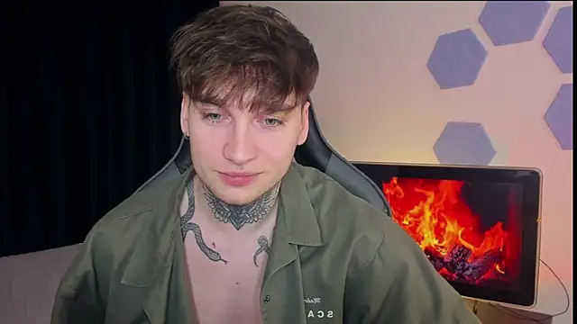 Snapshot of Chris_Tyson chatting on March 16, 2025, 11:14 pm Chris Tyson online show from March 16, 2025, 11:14 pm