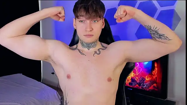 Snapshot of Chris_Tyson chatting on March 22, 2025, 5:28 am Chris Tyson online show from March 22, 2025, 5:28 am