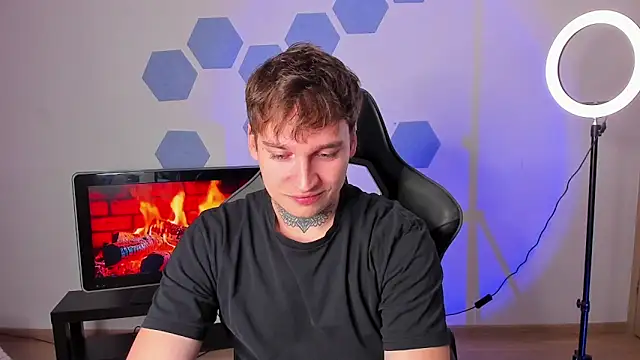 Snapshot of Chris_Tyson chatting on September 27, 2025, 12:10 pm Chris Tyson online show from September 27, 2025, 12:10 pm