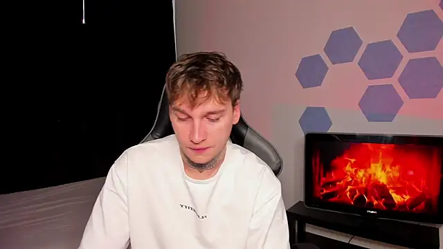 Snapshot of Chris_Tyson chatting on October 4, 2025, 10:02 am Chris Tyson online show from October 4, 2025, 10:02 am