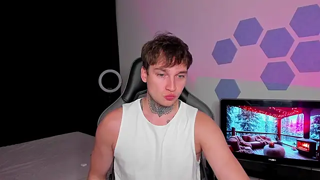 Snapshot of Chris_Tyson chatting on October 5, 2025, 9:45 pm Chris Tyson online show from October 5, 2025, 9:45 pm