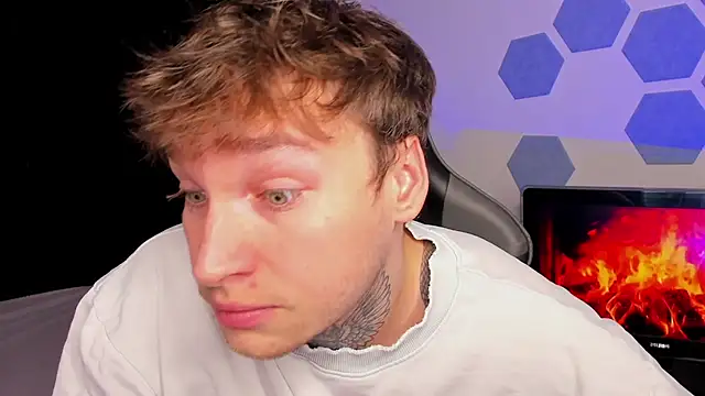 Snapshot of Chris_Tyson chatting on October 6, 2025, 10:12 am Chris Tyson online show from October 6, 2025, 10:12 am