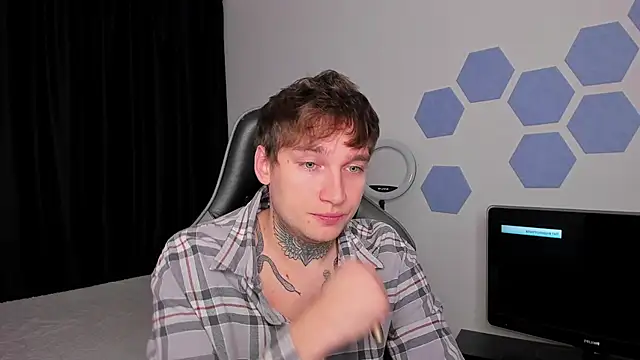 Snapshot of Chris_Tyson chatting on October 18, 2025, 12:35 am Chris Tyson online show from October 18, 2025, 12:35 am