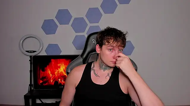 Snapshot of Chris_Tyson chatting on October 22, 2025, 9:25 pm Chris Tyson online show from October 22, 2025, 9:25 pm