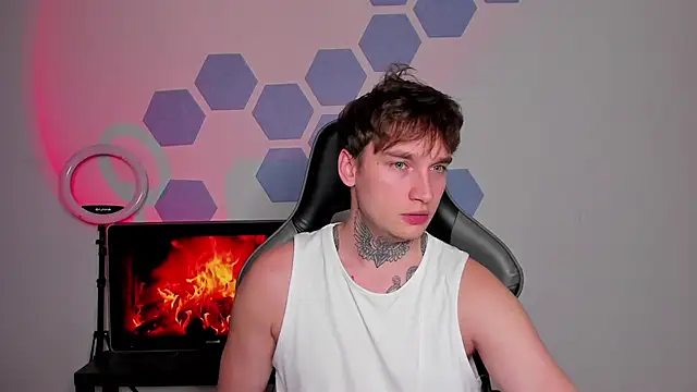 Snapshot of Chris_Tyson chatting on October 23, 2025, 10:19 pm Chris Tyson online show from October 23, 2025, 10:19 pm