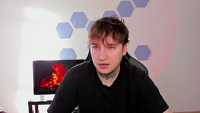 Snapshot of Chris_Tyson chatting on November 17, 2025, 8:42 am Chris Tyson online show from November 17, 2025, 8:42 am