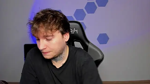 Snapshot of Chris_Tyson chatting on November 21, 2025, 10:36 am Chris Tyson online show from November 21, 2025, 10:36 am