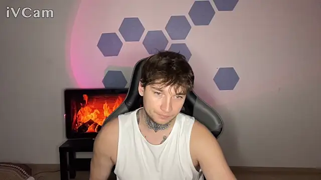 Snapshot of Chris_Tyson chatting on November 21, 2025, 11:14 pm Chris Tyson online show from November 21, 2025, 11:14 pm