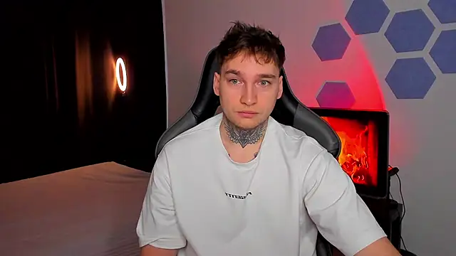 Snapshot of Chris_Tyson chatting on November 27, 2025, 6:15 am Chris Tyson online show from November 27, 2025, 6:15 am