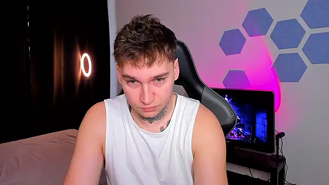 Snapshot of Chris_Tyson chatting on November 28, 2025, 7:55 am Chris Tyson online show from November 28, 2025, 7:55 am