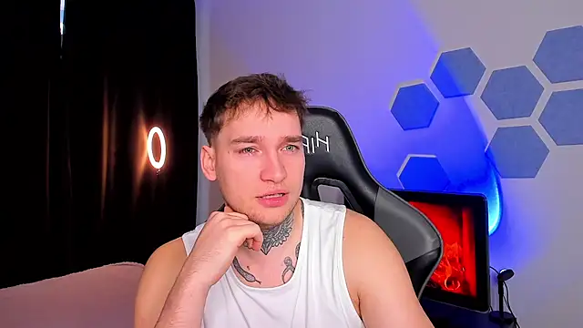 Snapshot of Chris_Tyson chatting on November 29, 2025, 8:28 am Chris Tyson online show from November 29, 2025, 8:28 am