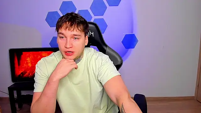 Snapshot of Chris_Tyson chatting on January 6, 2026, 10:08 am Chris Tyson online show from January 6, 2026, 10:08 am