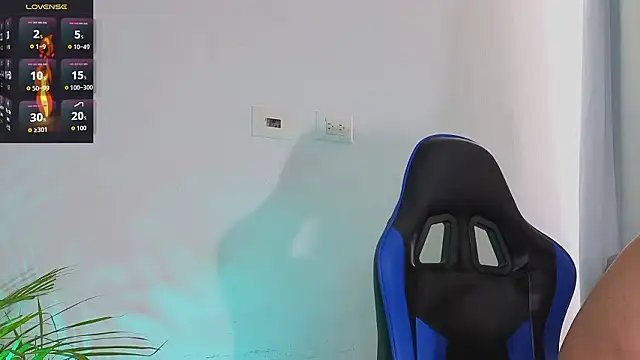 EdwardRoss  online show from March 4, 2026, 8:59 pm