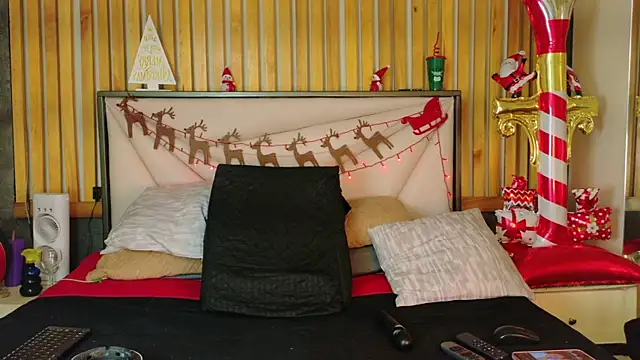 LilyyBigAss online show from December 17, 2025, 11:49 am