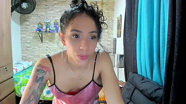 kaiagerbes3 online show from September 10, 2025, 11:38 pm