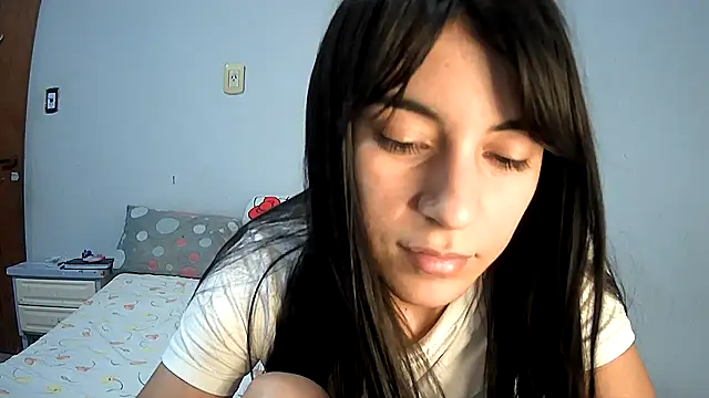 Snapshot of melodybar27 chatting on February 11, 2025, 10:15 am melodybar27 online show from February 11, 2025, 10:15 am