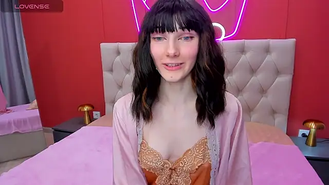 Lili flowerr online show from January 18, 2025, 4:10 pm