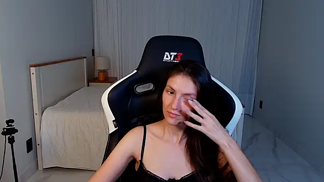 upssnowy online show from March 8, 2026, 2:04 am