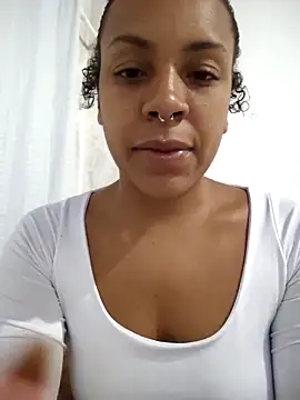 Julia Pretinha online show from March 22, 2026, 12:47 am