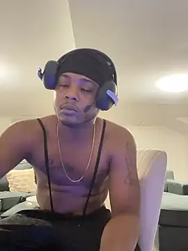 Snapshot of BiigDipper chatting on December 20, 2024, 7:44 am BiigDipper online show from December 20, 2024, 7:44 am