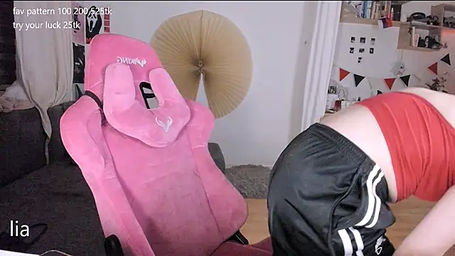 lil lia online show from November 24, 2025, 9:36 pm