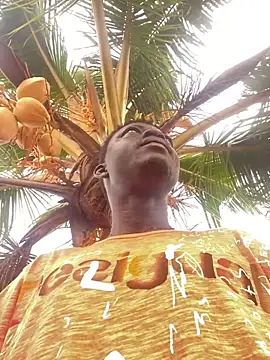 Snapshot of BigBrotherFreak chatting on April 9, 2026, 7:36 am BigBrotherFreak online show from April 9, 2026, 7:36 am