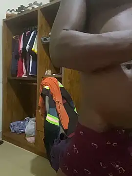 Snapshot of BigBrotherFreak chatting on April 9, 2026, 7:41 pm BigBrotherFreak online show from April 9, 2026, 7:41 pm