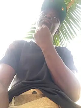 Snapshot of BigBrotherFreak chatting on April 13, 2026, 9:04 am BigBrotherFreak online show from April 13, 2026, 9:04 am