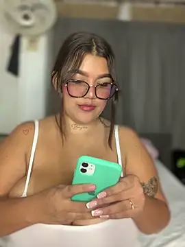 Snapshot of Michellesexxy chatting on January 25, 2025, 3:09 am Michellesexxy online show from January 25, 2025, 3:09 am