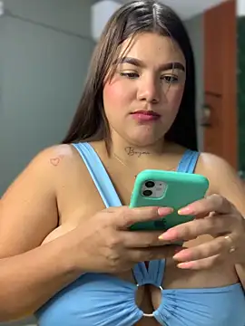 Snapshot of Michellesexxy chatting on January 30, 2025, 4:06 am Michellesexxy online show from January 30, 2025, 4:06 am