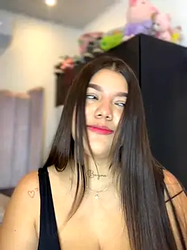 Snapshot of Michellesexxy chatting on October 23, 2025, 12:21 am Michellesexxy online show from October 23, 2025, 12:21 am