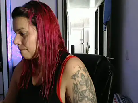 Snapshot of CarolinaRincon chatting on February 9, 2025, 8:45 pm CarolinaRincon online show from February 9, 2025, 8:45 pm