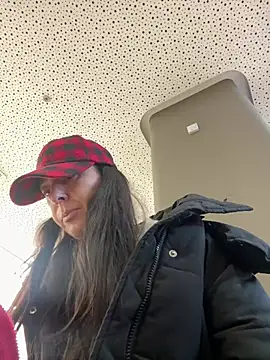 eveangelll online show from March 20, 2025, 8:31 am