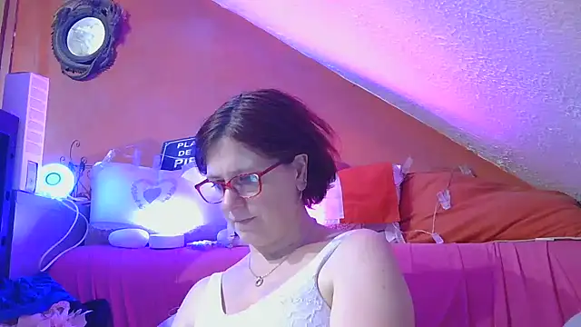 Snapshot of lanax chatting on June 23, 2026, 12:03 pm lanax online show from June 23, 2026, 12:03 pm