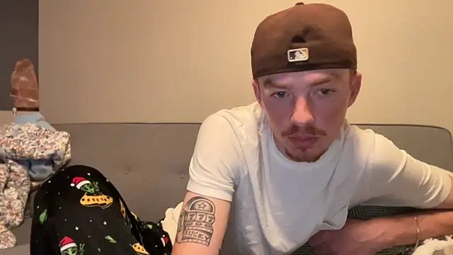 Snapshot of younghungginger chatting on November 13, 2025, 12:09 am younghungginger online show from November 13, 2025, 12:09 am