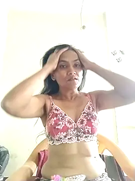 Snapshot of sunita6009 chatting on April 26, 2026, 8:01 am sunita6009 online show from April 26, 2026, 8:01 am