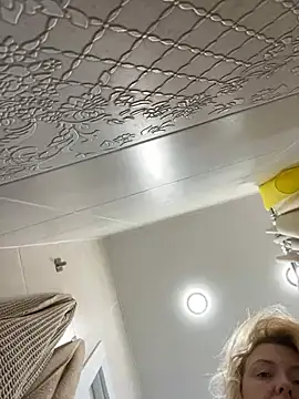 Snapshot of Yourdirtybitch chatting on January 28, 2025, 3:47 am Yourdirtybitch online show from January 28, 2025, 3:47 am