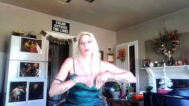 Glamazonx online show from November 12, 2025, 10:20 pm