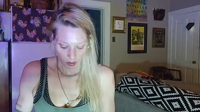 Glamazonx online show from March 1, 2026, 2:13 am