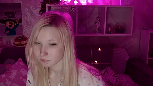 Snapshot of MeowkaKitty chatting on February 7, 2026, 2:15 am MeowkaKitty online show from February 7, 2026, 2:15 am