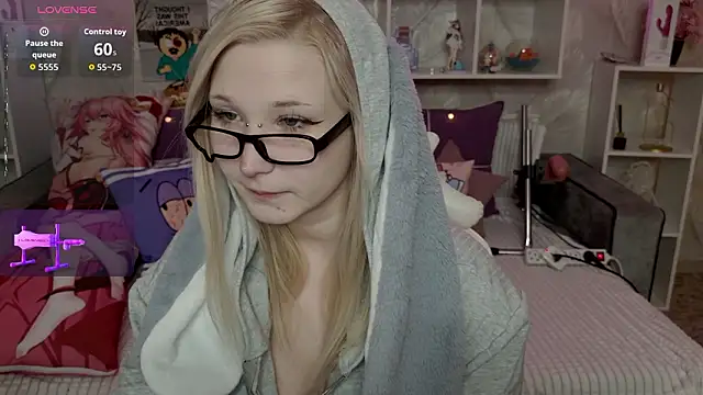 Snapshot of MeowkaKitty chatting on March 2, 2026, 2:03 am MeowkaKitty online show from March 2, 2026, 2:03 am