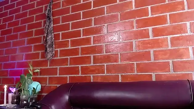 Snapshot of Trix_fiore_oficial chatting on April 5, 2026, 9:12 pm Trix fiore oficial online show from April 5, 2026, 9:12 pm