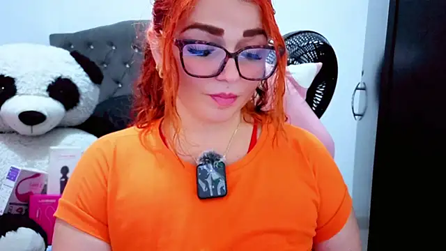 Alexatexa2929 online show from October 16, 2025, 8:43 pm