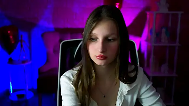 EllaHorton online show from March 3, 2025, 6:22 pm